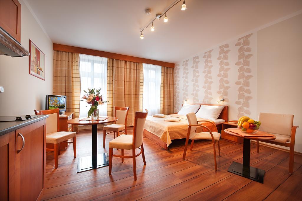 Apartahotel Andel 3*